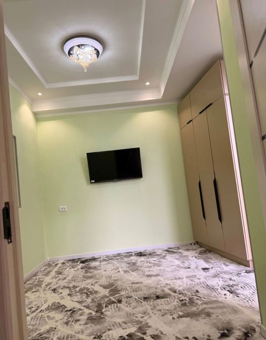 Срочно сдается 2х комнатная квартира на ТТЗ янги Узбекистан новостройк