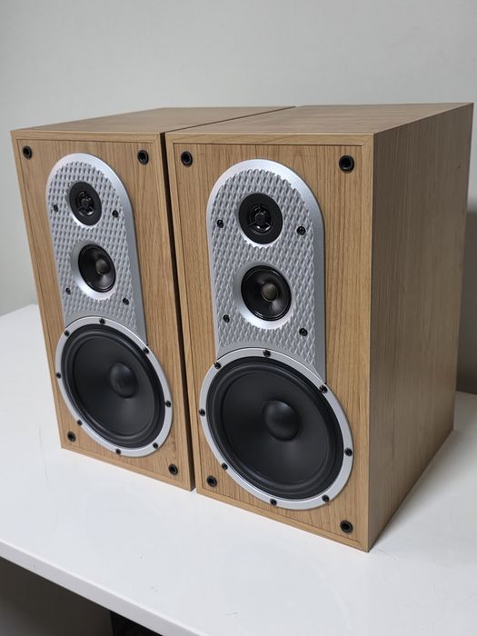 Качествени датски тонколони Eltax Silverstone 160 (цвят Бук)