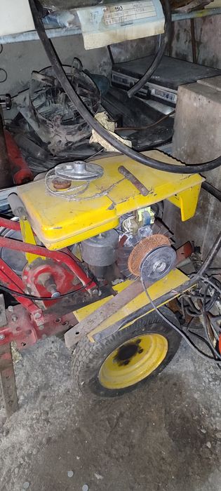Мотоблок каскад в рабочем состоянии.
