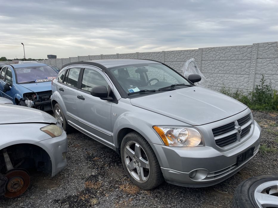 Dezmembrez dodge caliber 2.0 crdi si 1.8 / 2.0 benzina volan stanga