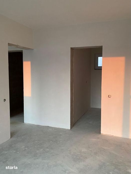 Apartament tip casa, 3 camere pe 2 nivele, gradina privata plus garaj