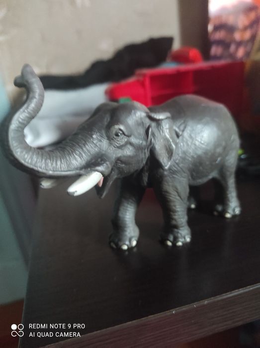 Фигурки  schleich.