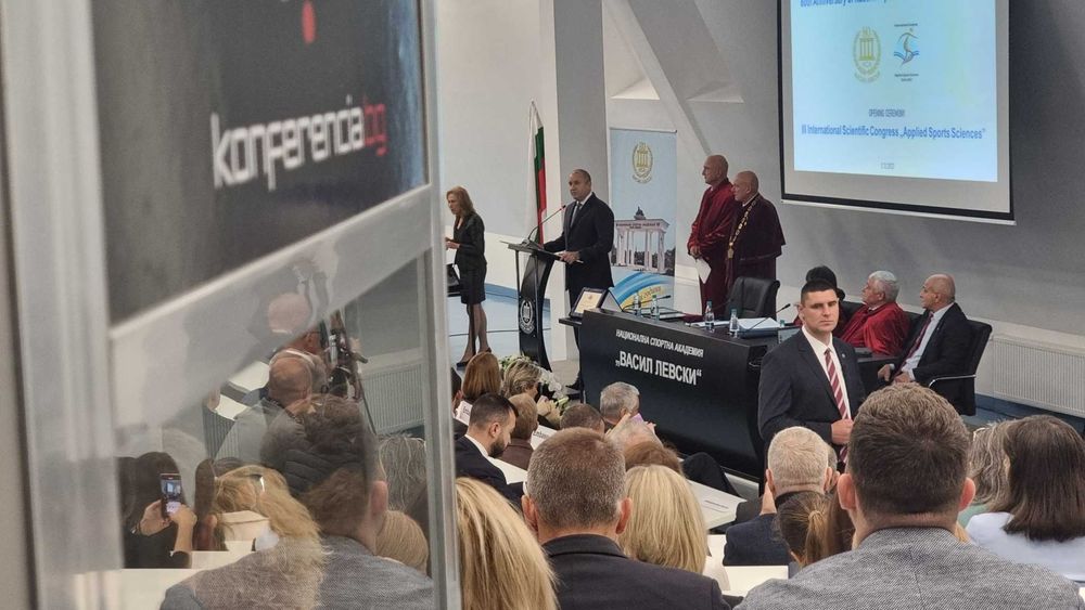 Кабина за превод. Система за симултанен превод. Озвучаване под наем.