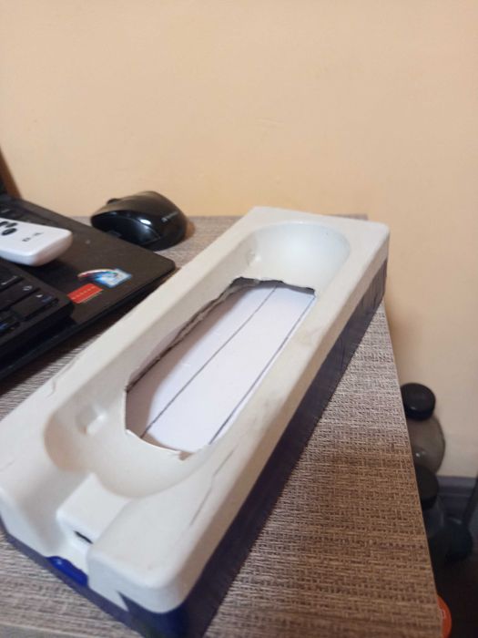 Apple Beats Pill + /BeatsByDr.Dre/