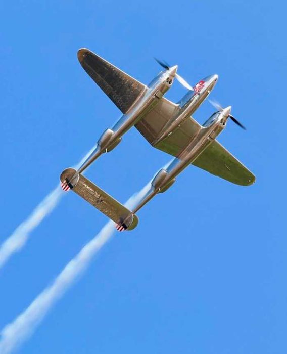 конструктор модель самолёта P-38