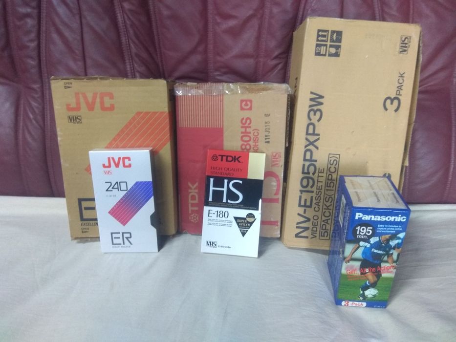 Видеокассеты фирменные , новые