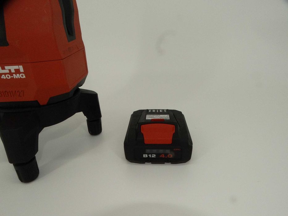 Hilti PM 40 MG + 4.0 Ah - Линеен зелен лазер