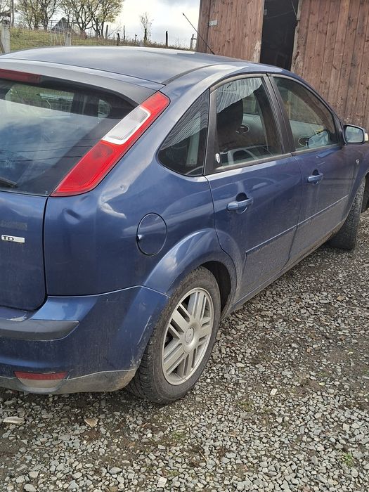 FORD Focus 0 — imagine 5