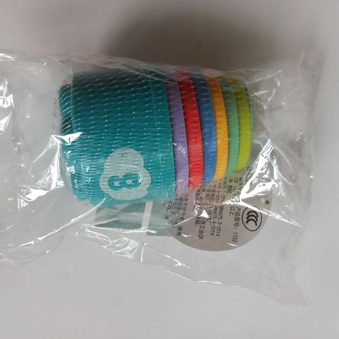 Образователни чаши цифри и букви