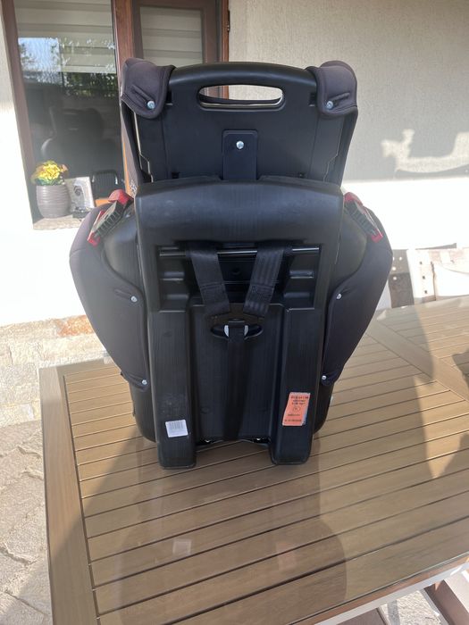 Детско столче за кола