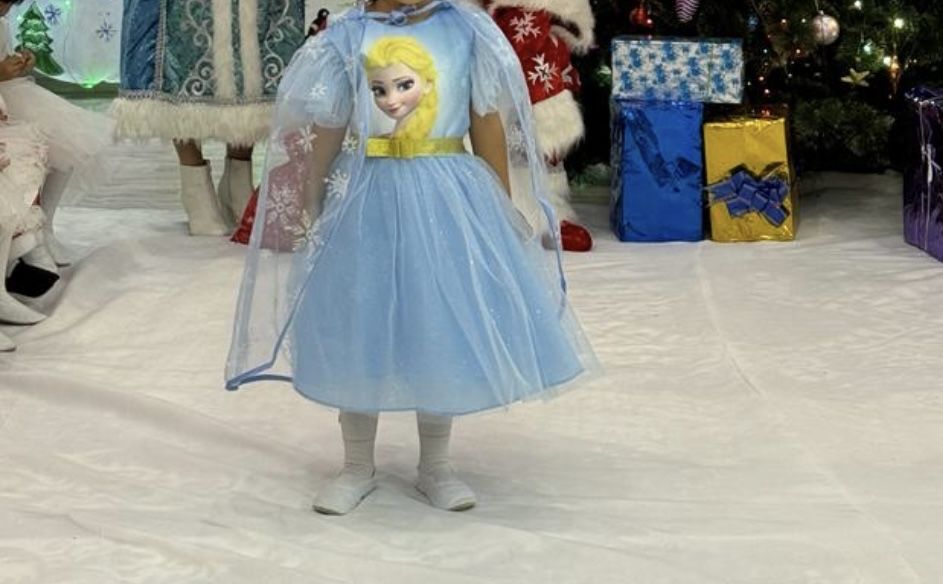 Продам платья девочки