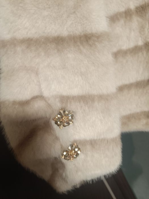 Къси палтенца - фуксия/бежави