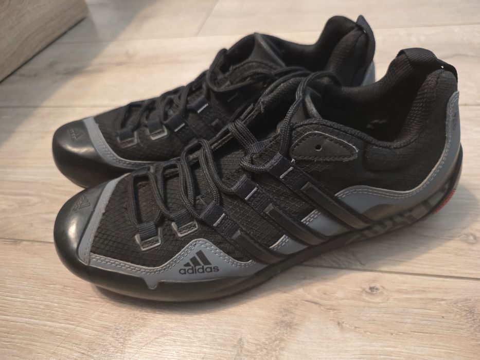 Маратонки Adidas