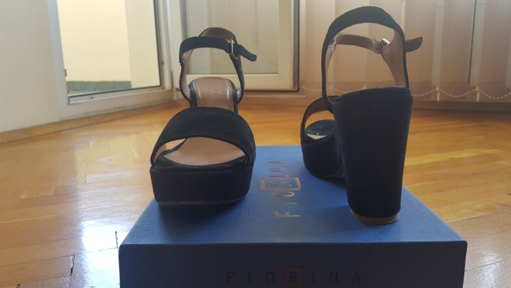 Сандали Pepina номер 38 и сандали Camper