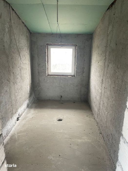 Casa de vanzare, Poroschia, in constructie avansata