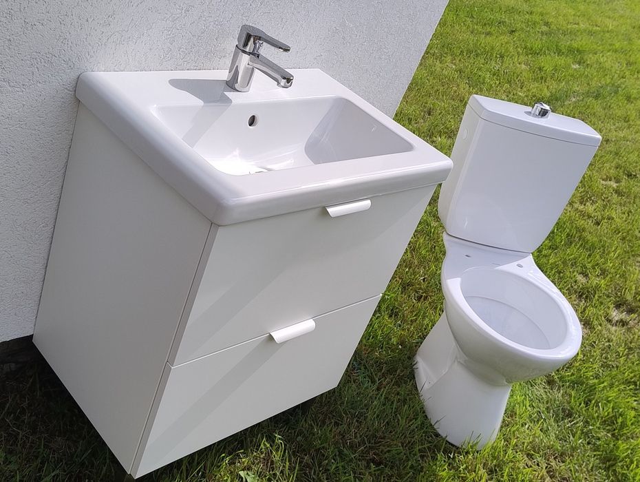 Set masca + lavoar + baterie + wc + bazin, cumparate de la Ikea, folosite foarte putin, ca noi, fara uzura, la jumatate de pret