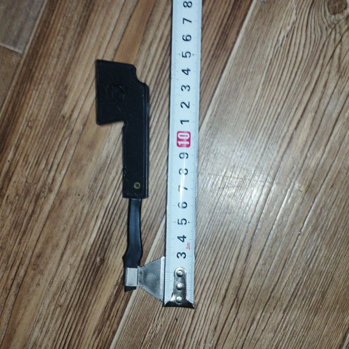 Сувенирный топорик.