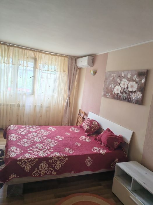 Inchiriez 1camera tiglina 1  stradal zona