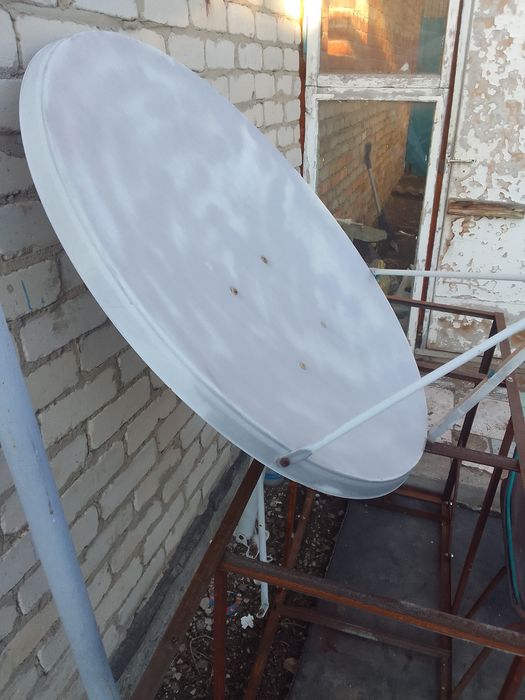 Продам тарелку спутниковую