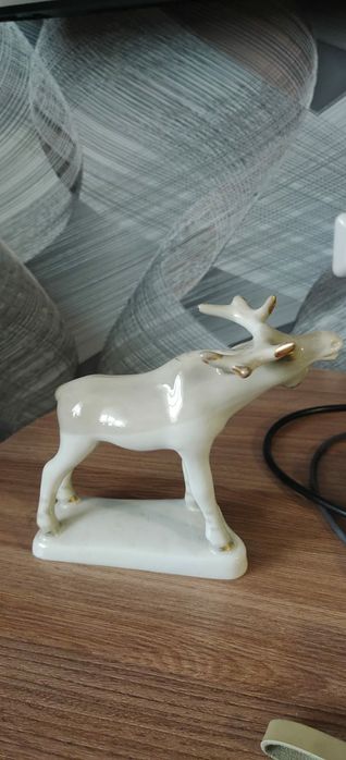 Продам статуэтки