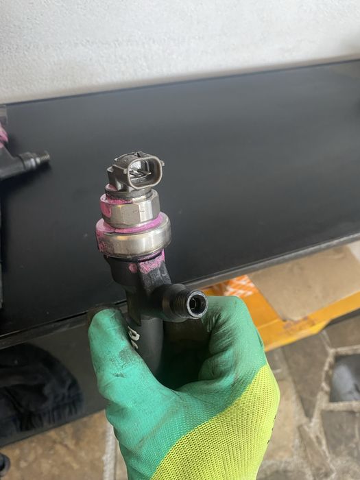 Injector / injectoare Opel Astra J Zafira B 1.7 cdti Denso