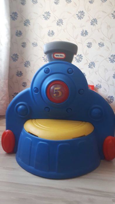 Продам детскую кровать паровозик