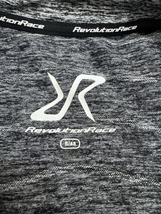Мъжка блуза REVOLUTION RACE . Размер S