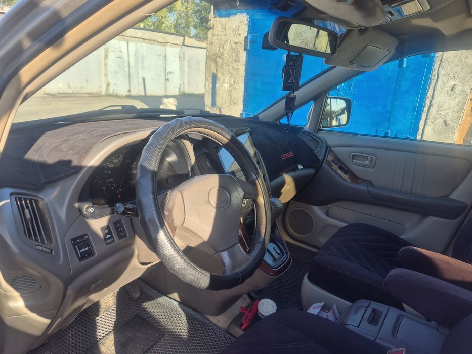 Продам Lexus RX300