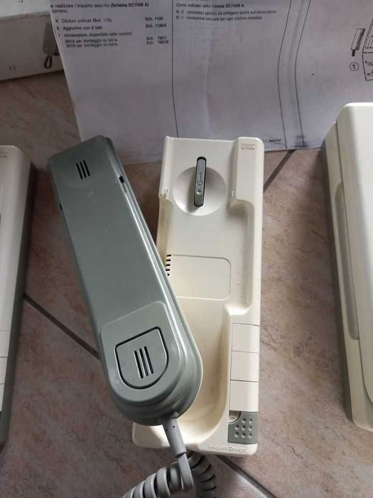 CITOFON  pentru casa cu 5 camere  de la URMET- Italia