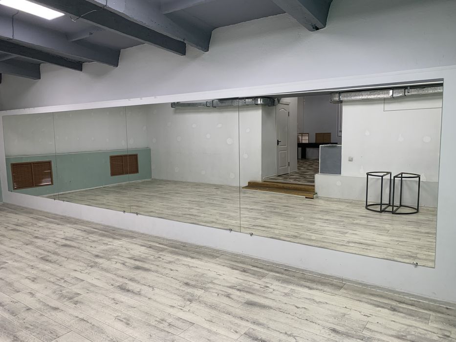 Зеркало настенное большое