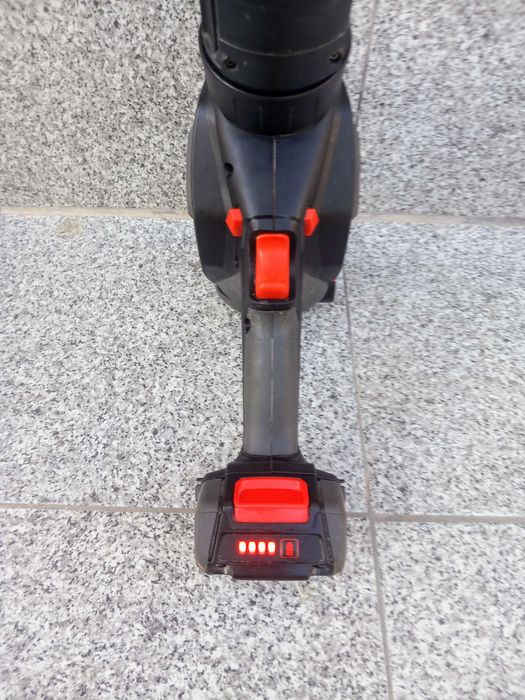 Wurth AKP 12 COMPACT Акумулаторен пистолет за силикон