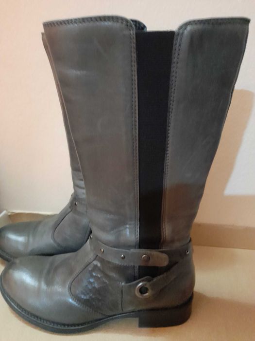 Cizme gri din piele