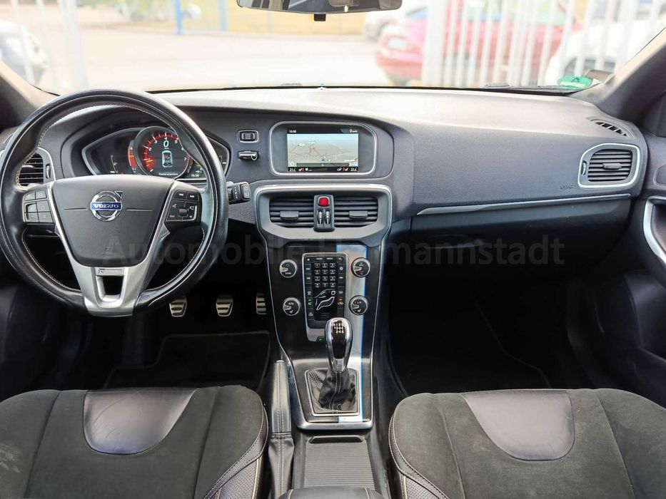 VOLVO V40 2014 — imagine 5