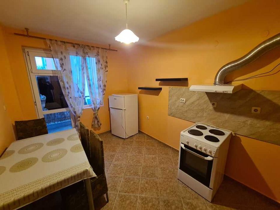 Дава се под наем Двустаен апартамент в Бургас, Изгрев - 67 кв.м за 178.5 € - Снимка #5