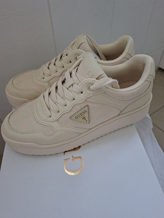 Дамски сникърси GUESS