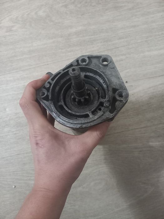 Продам стартер Гольф 3