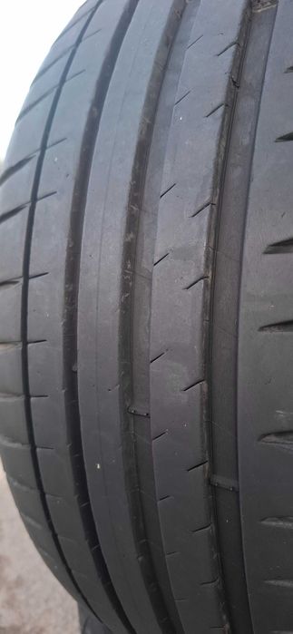2бр. 225/45/17 Michelin 6mm грайфер, дот 20г. Безплатен монтаж
