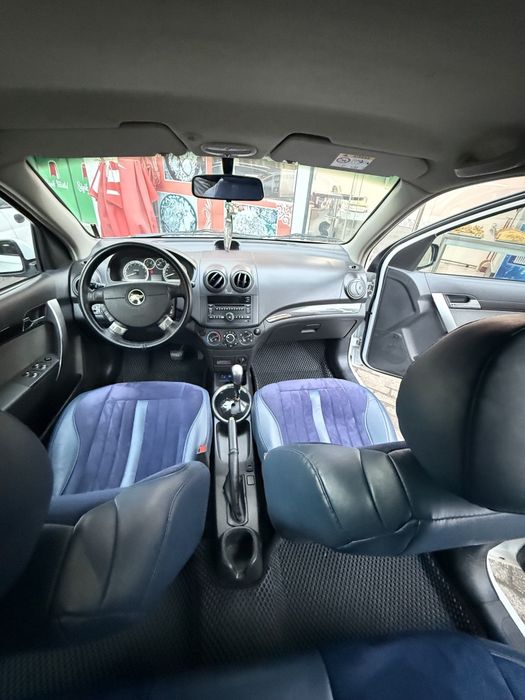 Nexia 3 avtomat sotladi
