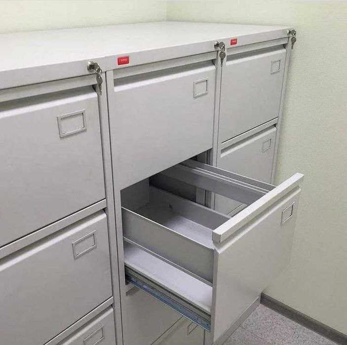 Шкаф металлический, Metaldan shkaflar, Шкафчики