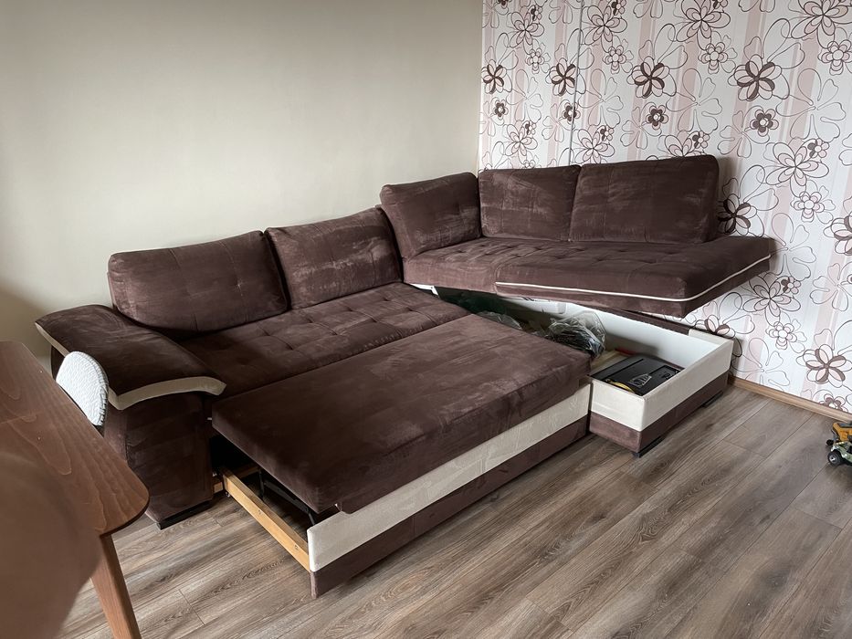 Ъглов Разтегателен Диван