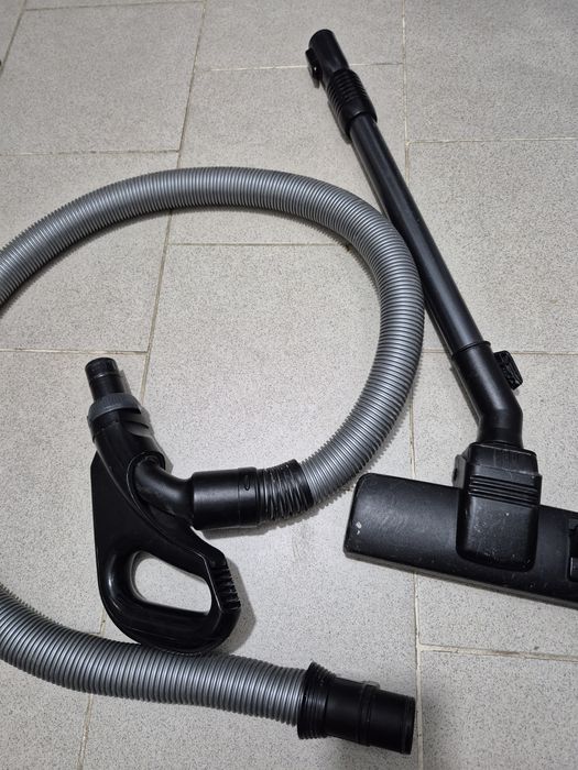 Шланг с ручкой от пылесоса