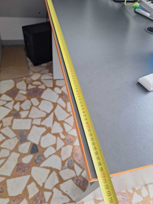 Birou office 110x60 cm, stare foarte bună, 4 bucăți disponibile