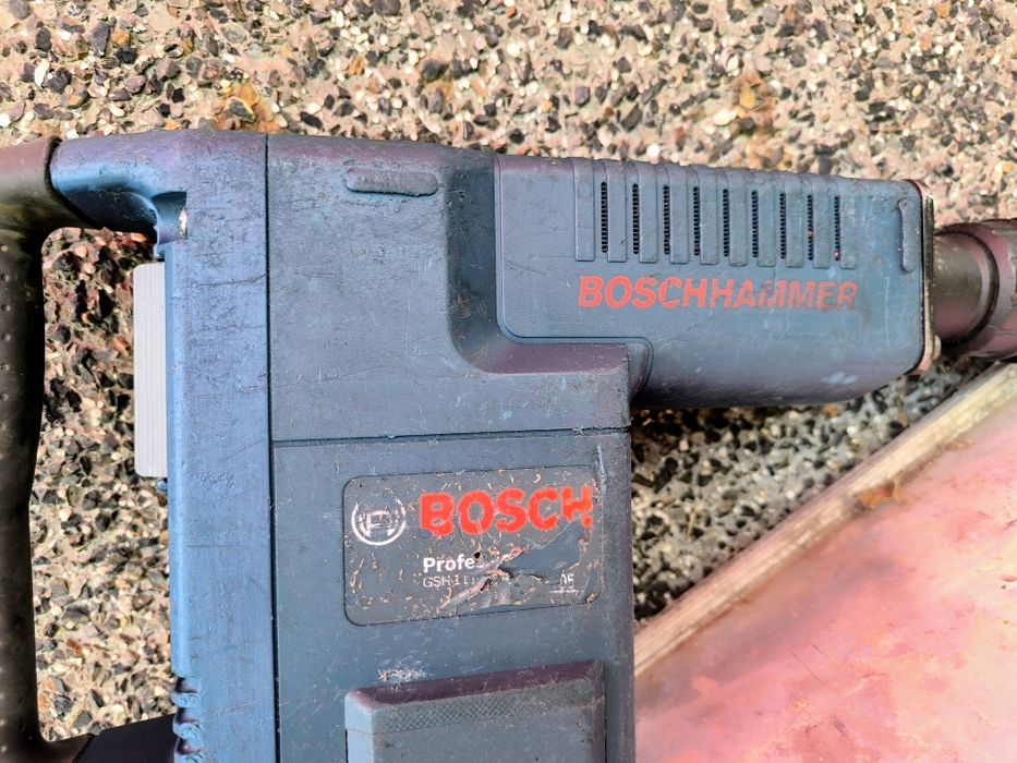 къртач Bosch GSH 11 E, SDS-max, 1500 W, 16.8 J