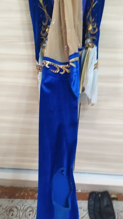 Гимнастический костюм на девочку