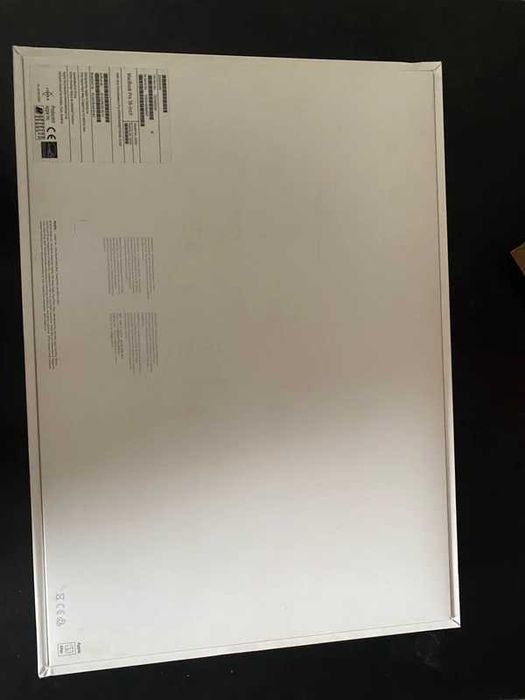 Vând cutie originală MacBook Pro 16” (A2141)