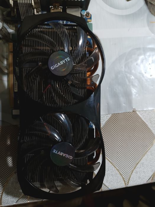 Продается видеокарта гигабайт n660 2 GB