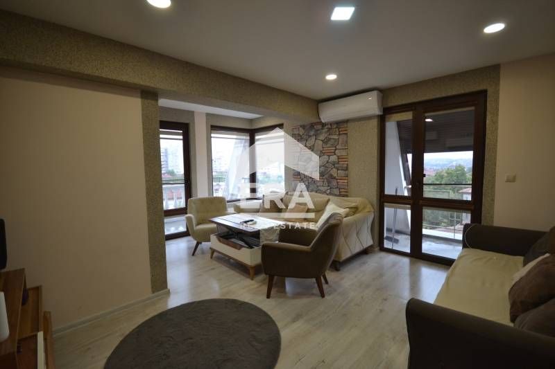 Продава се Четиристаен апартамент в Хасково, Куба - 144 кв.м за 1382 €/кв.м - Снимка #1