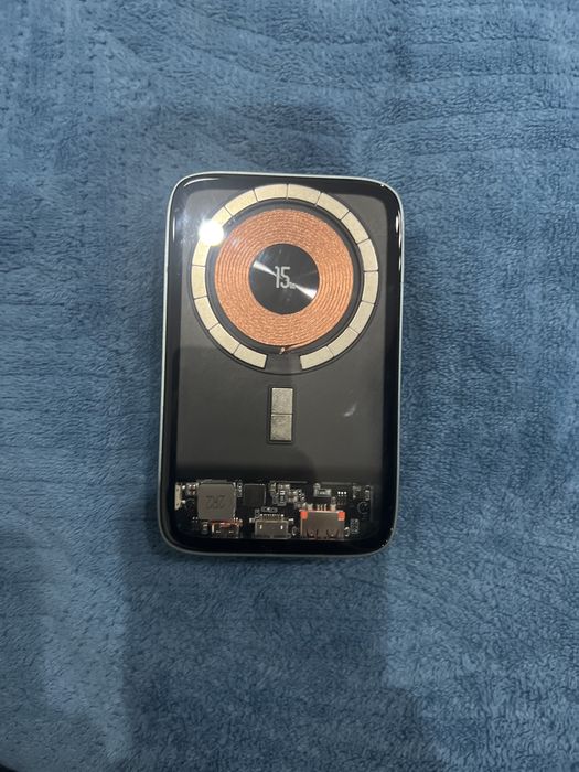 Пауербанк для телефона