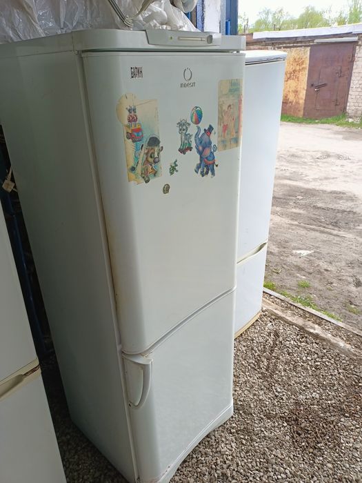 Продам холодильник