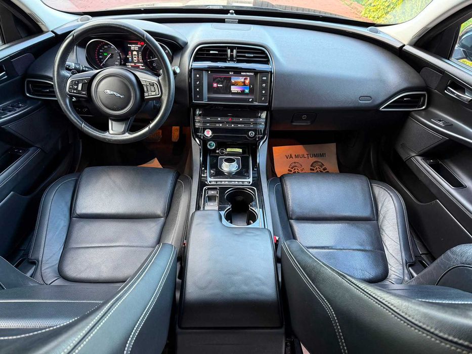 Jaguar Xe R-Sport